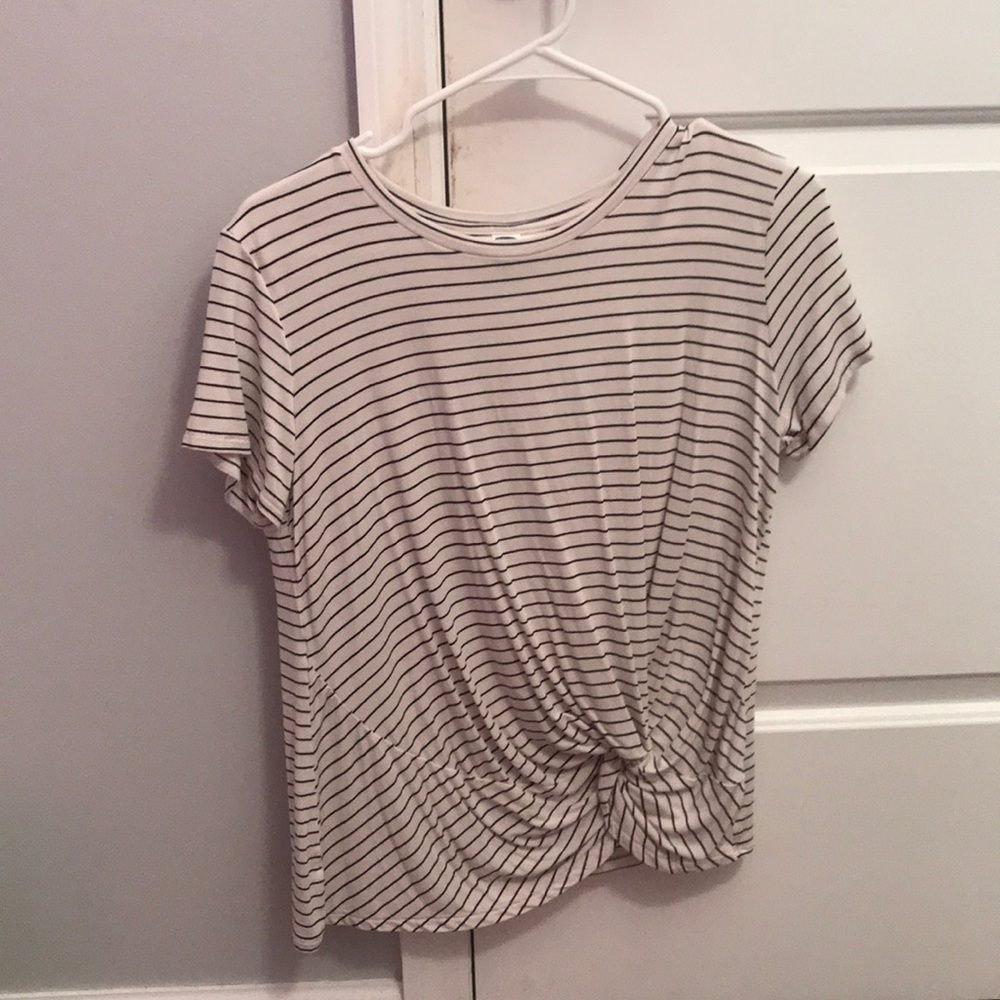 Cute tie front shirt